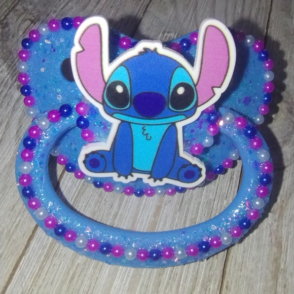 Adult Pacifier - Picture 3 of 8